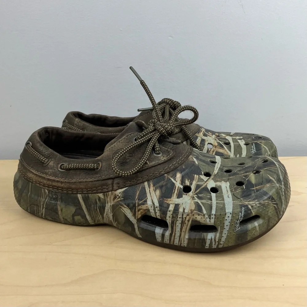 Crocs Men’s Size 9.0 Islander Pitcrew Brown Leather Camo Clogs Advantage Max-4HD